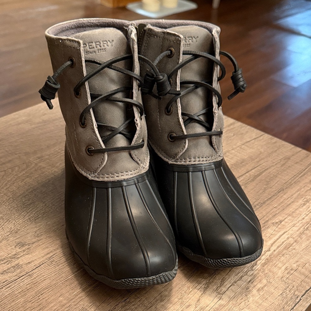 Sperry Women’s Saltwater Seasonal Boots